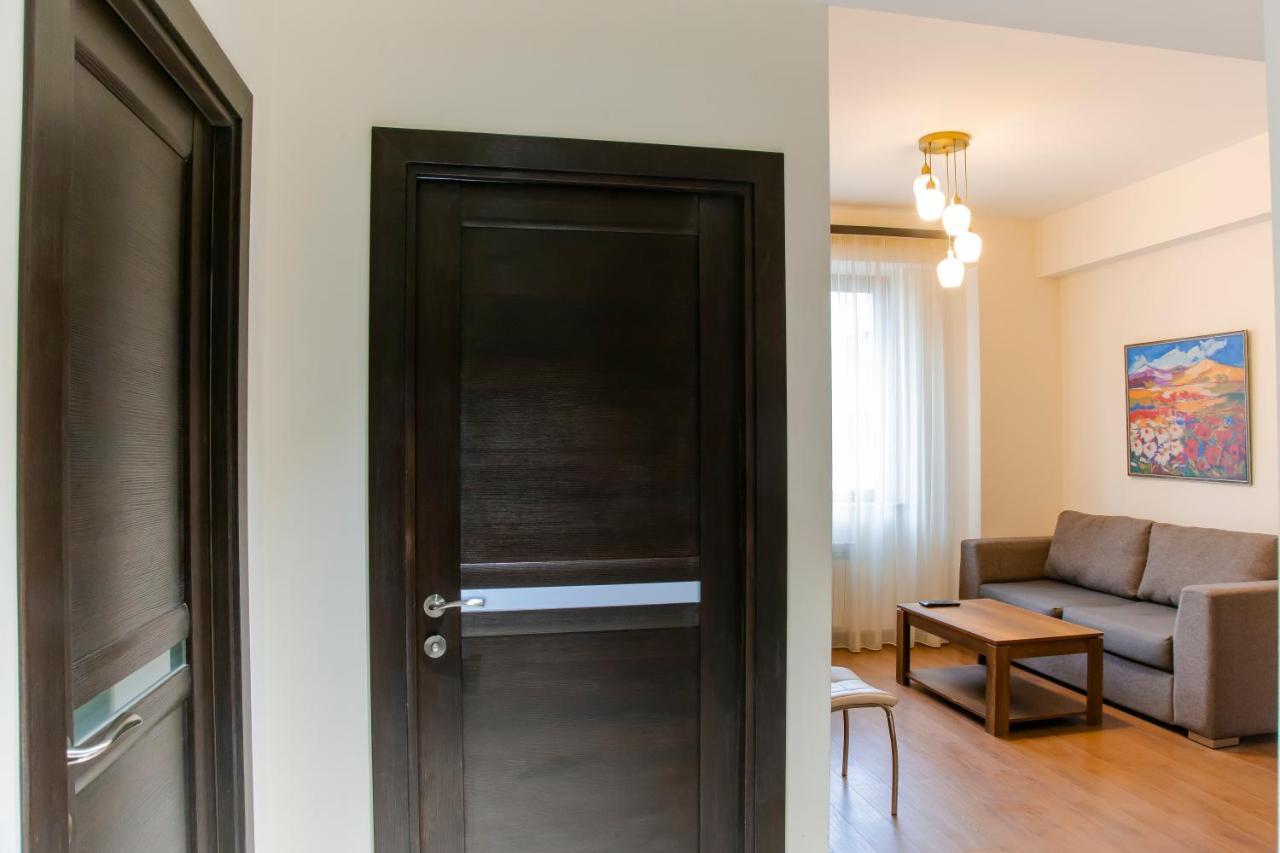 D&H Group Apartman Jereván Kültér fotó