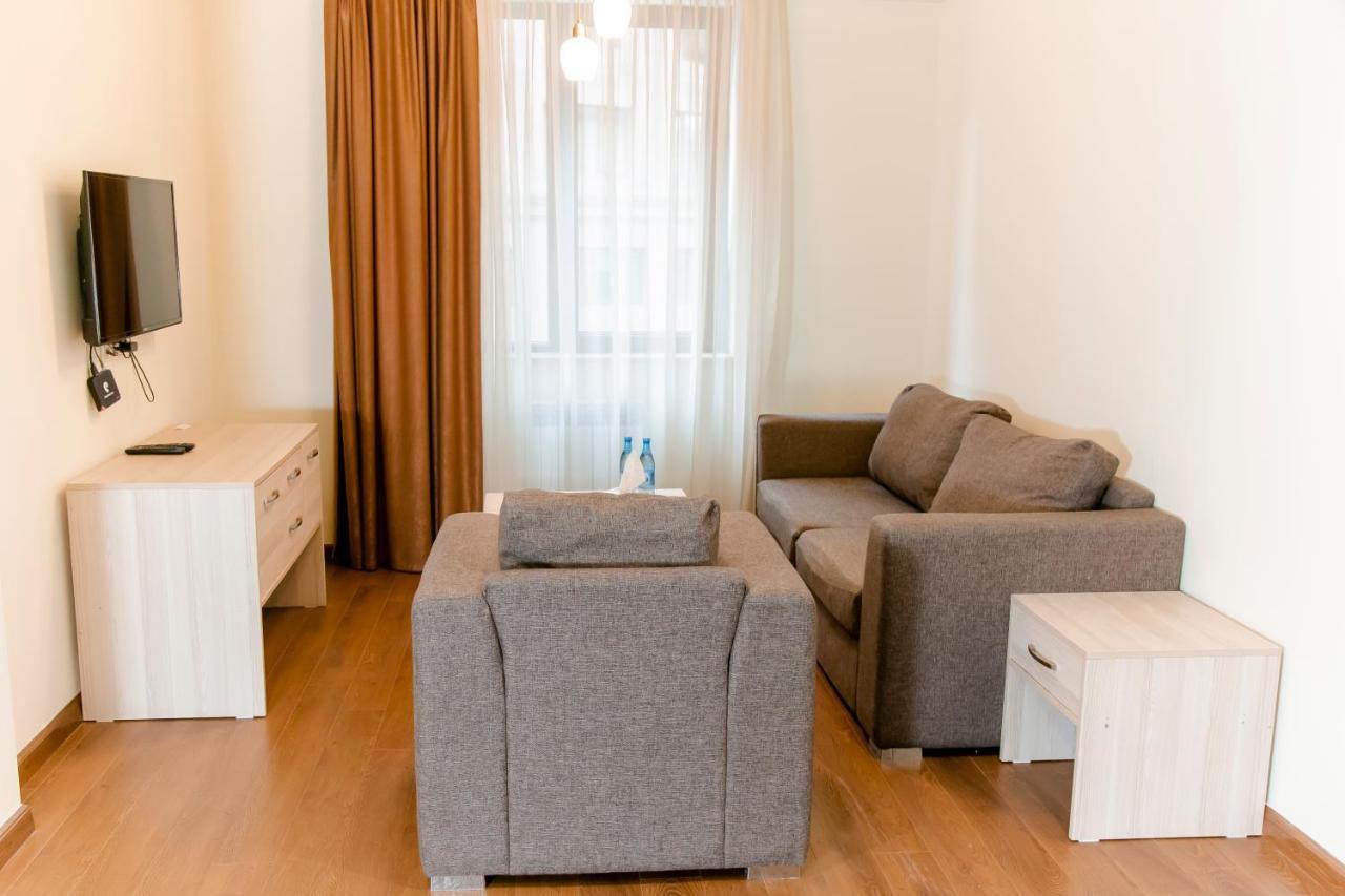 D&H Group Apartman Jereván Kültér fotó