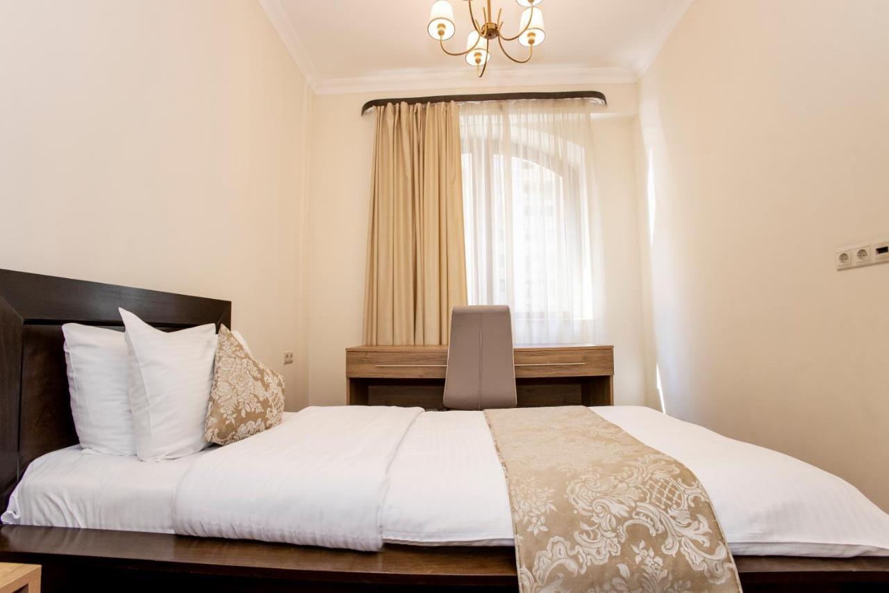 D&H Group Apartman Jereván Kültér fotó